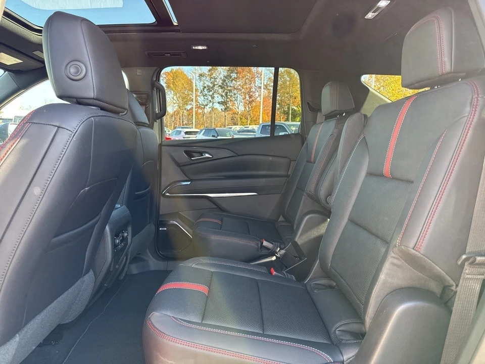 2026 Chevrolet Traverse - Image 13 of 21