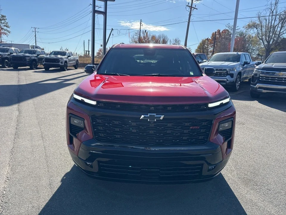 2026 Chevrolet Traverse - Image 8 of 12