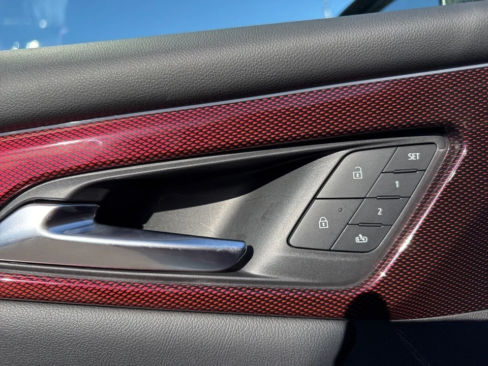 2026 Chevrolet Traverse - Image 11 of 21