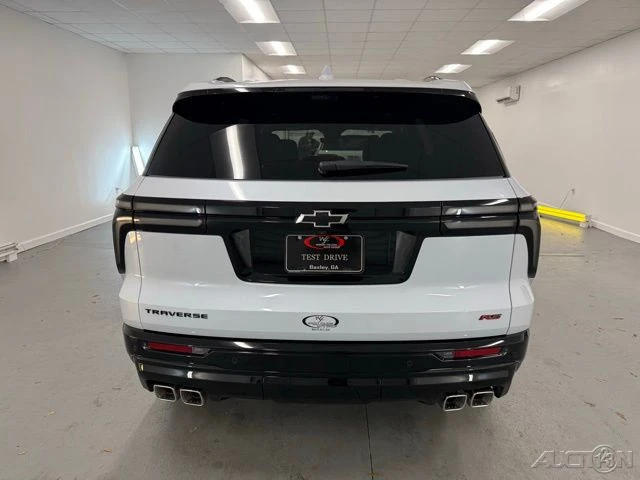 2026 Chevrolet Traverse - Image 7 of 12