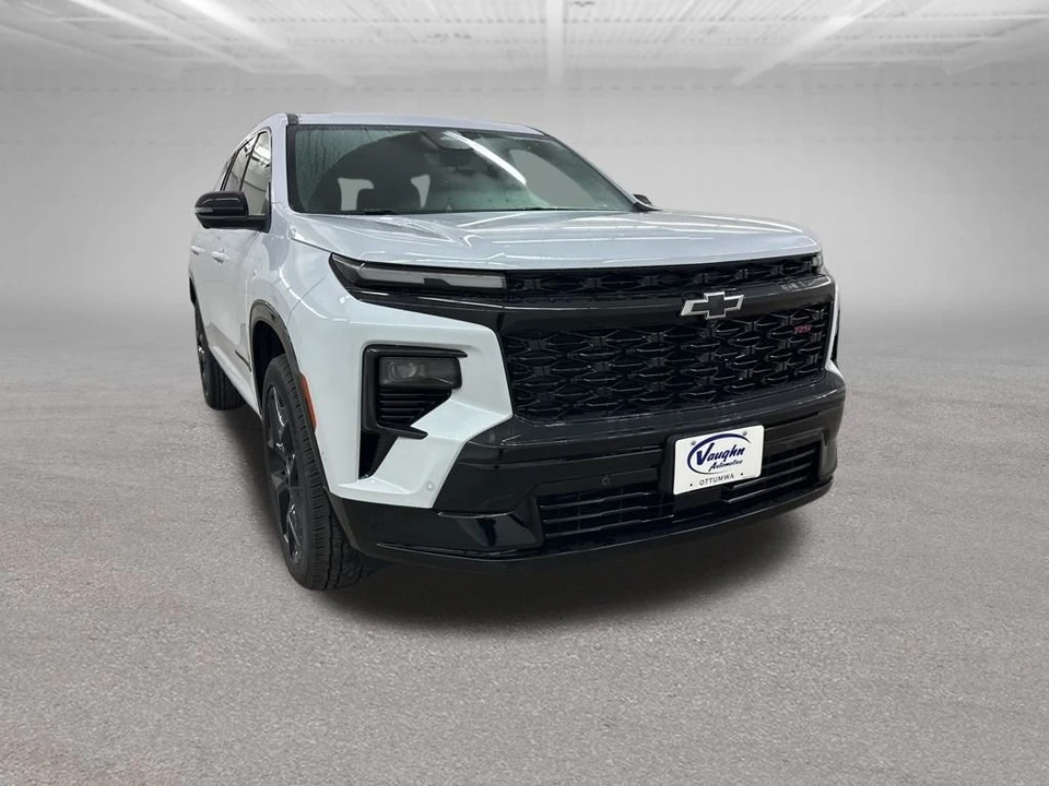 2026 Chevrolet Traverse - Image 2 of 12