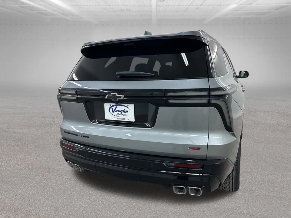 2026 Chevrolet Traverse - Image 10 of 12