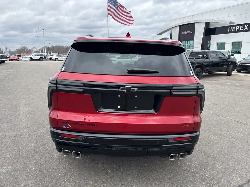 2026 Chevrolet Traverse - Image 4 of 12