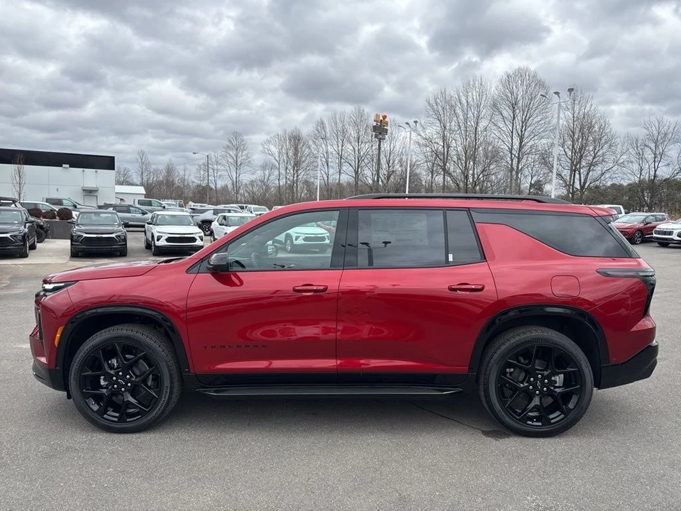 2026 Chevrolet Traverse - Image 2 of 12