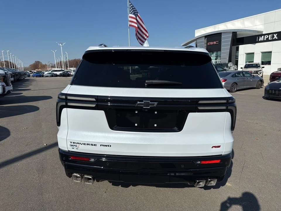 2026 Chevrolet Traverse - Image 4 of 12