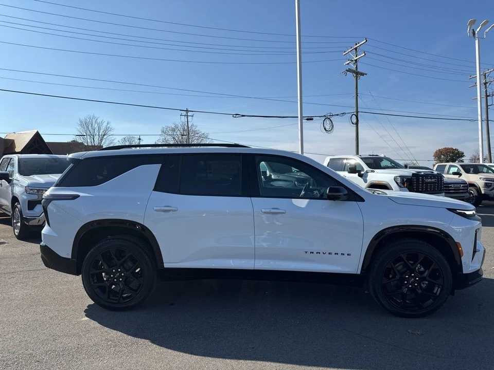 2026 Chevrolet Traverse - Image 6 of 12