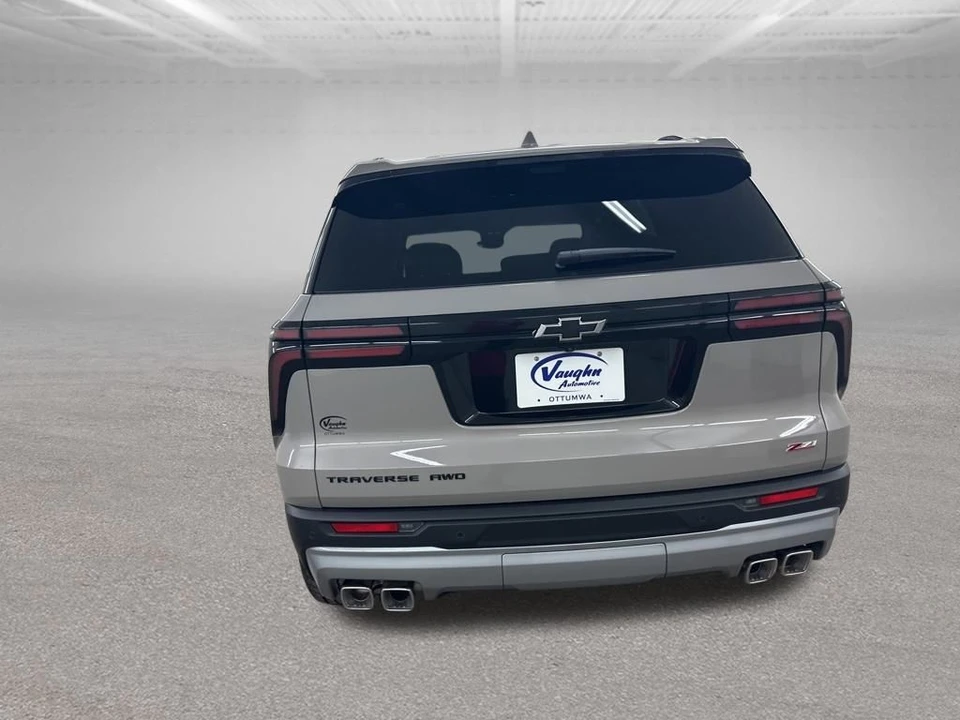 2026 Chevrolet Traverse - Image 9 of 12