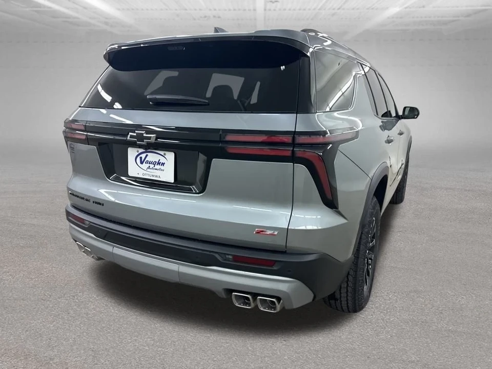 2026 Chevrolet Traverse - Image 10 of 12