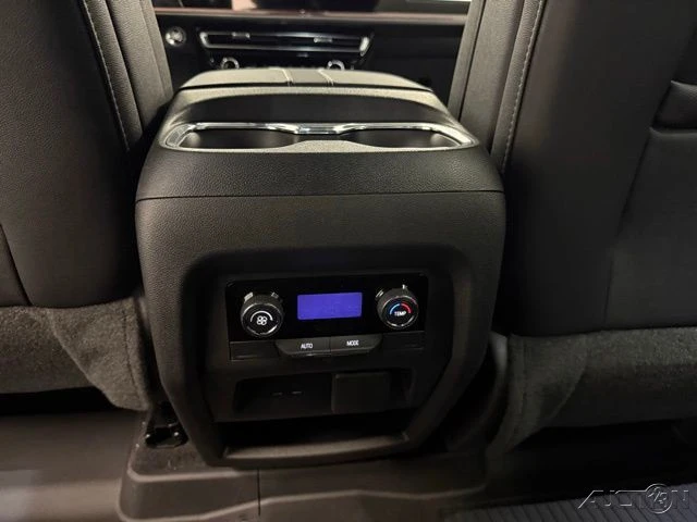 2026 Chevrolet Traverse - Image 19 of 21