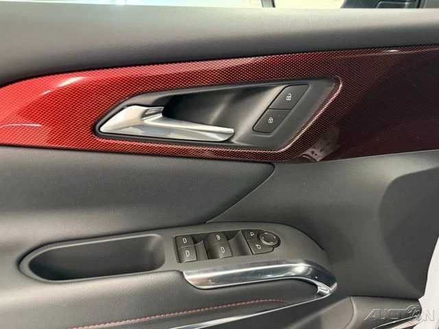 2026 Chevrolet Traverse - Image 15 of 21