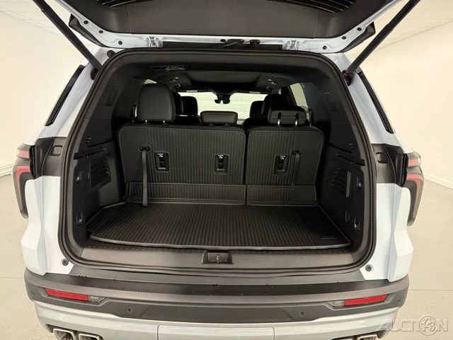 2026 Chevrolet Traverse - Image 8 of 21