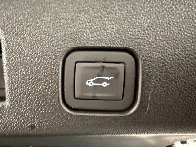 2026 Chevrolet Traverse - Image 9 of 21