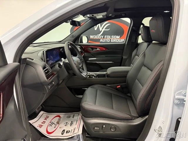 2026 Chevrolet Traverse - Image 11 of 21