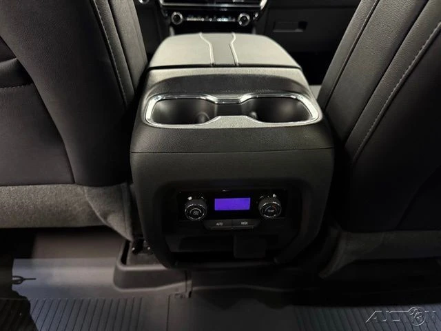 2026 Chevrolet Traverse - Image 18 of 21