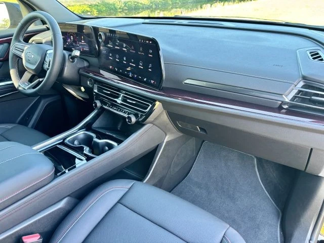 2026 Chevrolet Traverse - Image 11 of 21