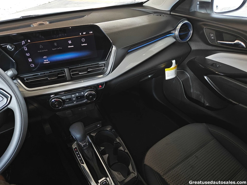 2026 Chevrolet Trax - Image 17 of 21
