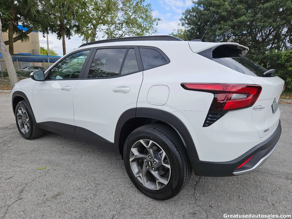 2026 Chevrolet Trax - Image 4 of 21