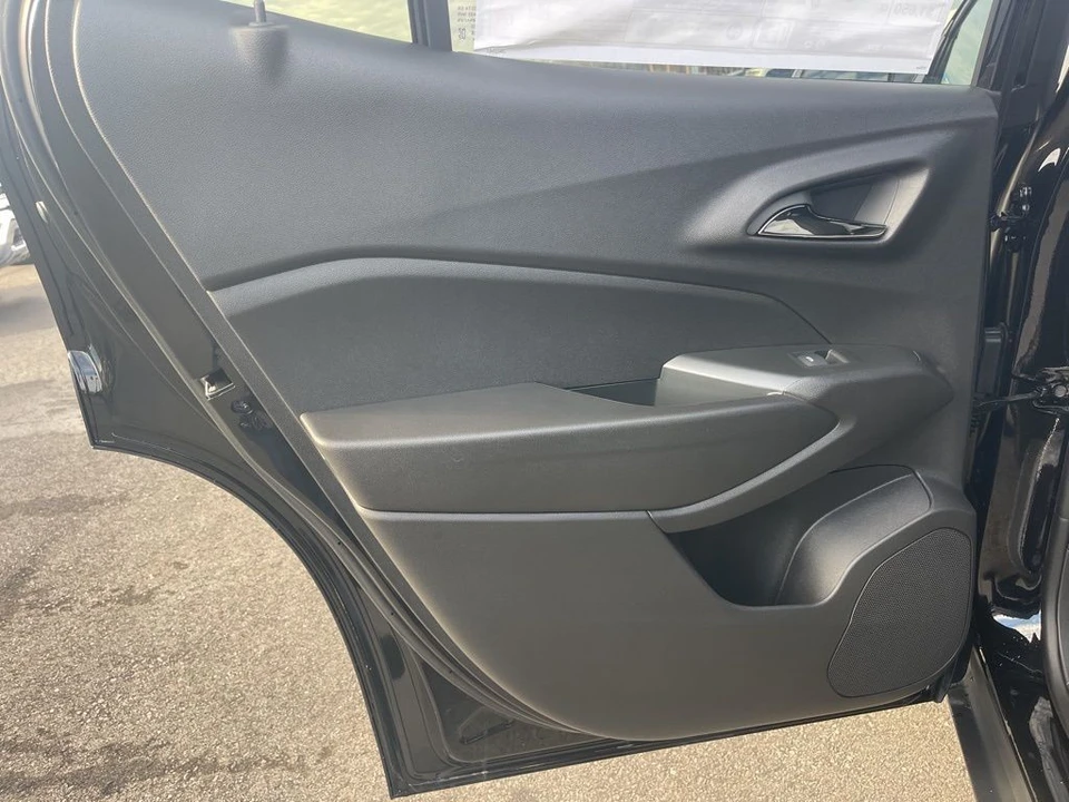 2026 Chevrolet Trax - Image 11 of 12
