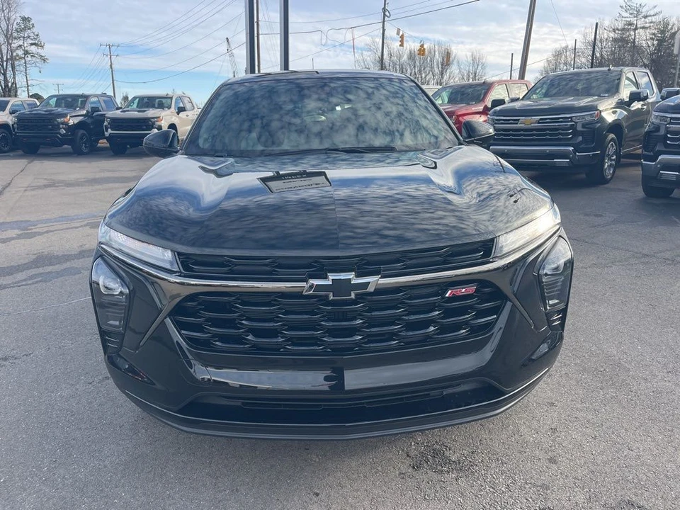 2026 Chevrolet Trax - Image 8 of 12