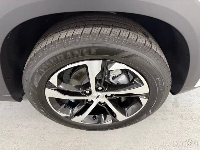 2026 Chevrolet Trax - Image 4 of 21
