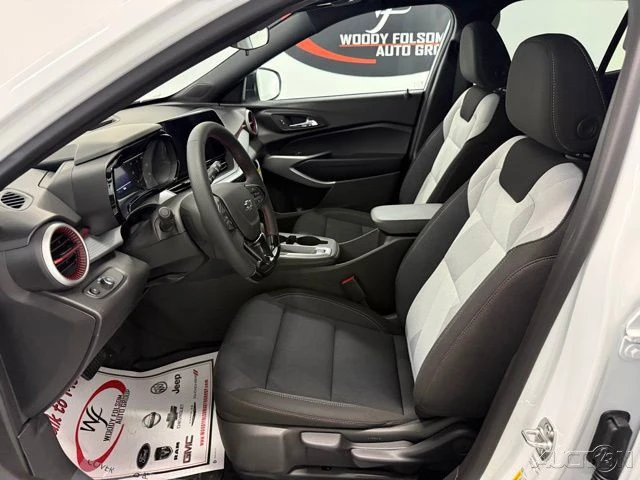 2026 Chevrolet Trax - Image 9 of 21