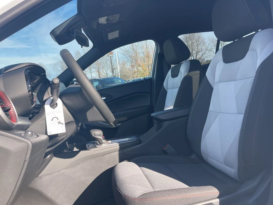 2026 Chevrolet Trax - Image 10 of 12