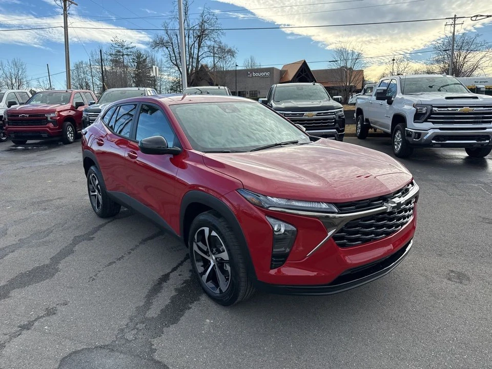 2026 Chevrolet Trax - Image 7 of 12