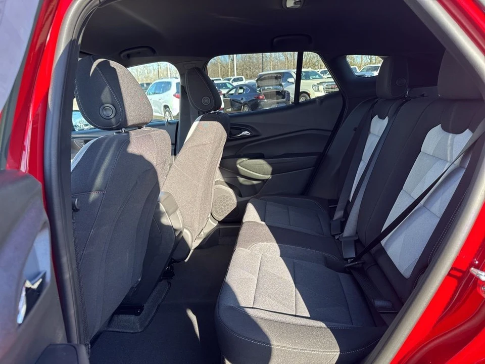 2026 Chevrolet Trax - Image 11 of 12