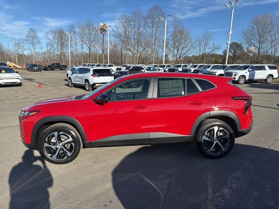 2026 Chevrolet Trax - Image 2 of 12