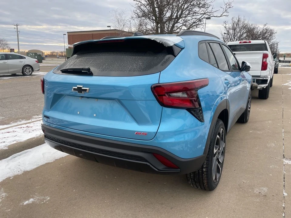 2026 Chevrolet Trax - Image 3 of 11