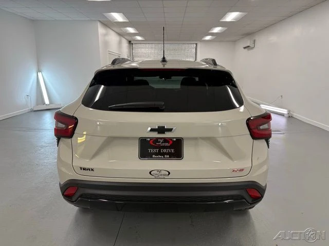 2026 Chevrolet Trax - Image 7 of 21