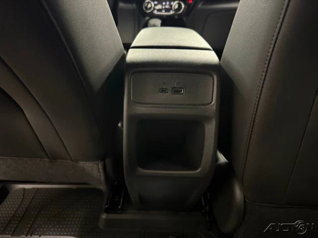 2026 Chevrolet Trax - Image 16 of 21