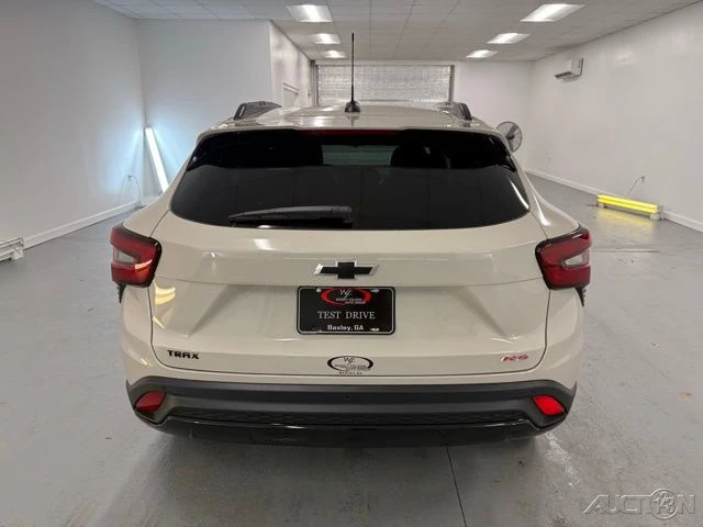 2026 Chevrolet Trax - Image 7 of 21