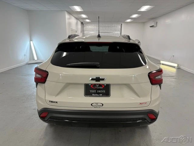 2026 Chevrolet Trax - Image 7 of 21