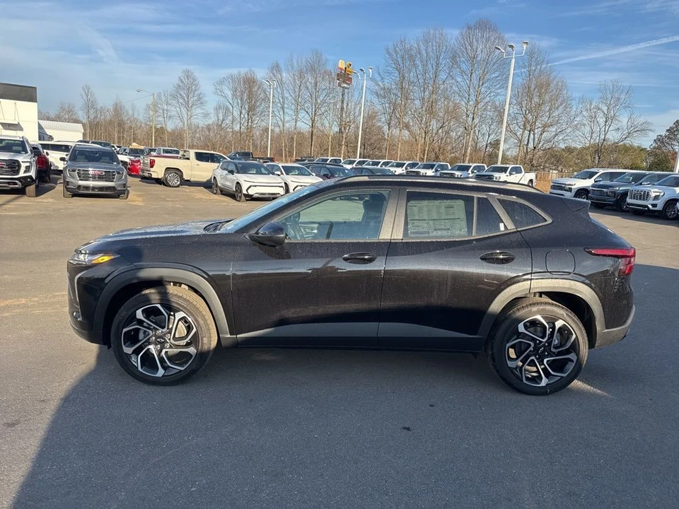2026 Chevrolet Trax - Image 2 of 12