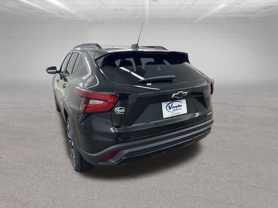 2026 Chevrolet Trax - Image 8 of 12