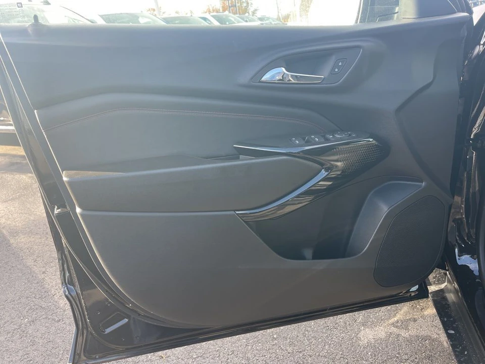 2026 Chevrolet Trax - Image 10 of 12