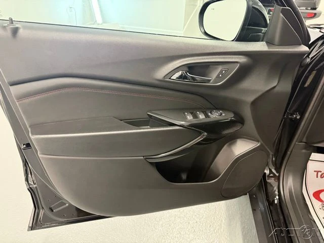 2026 Chevrolet Trax - Image 13 of 21