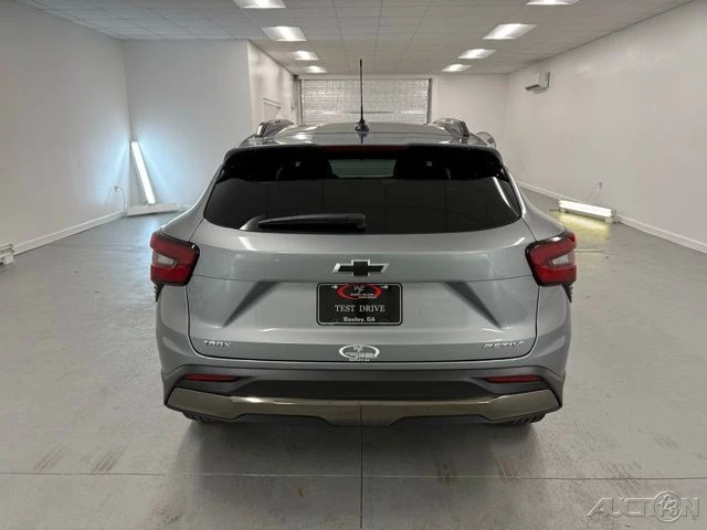 2026 Chevrolet Trax - Image 7 of 12