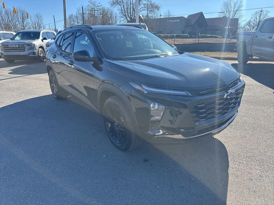 2026 Chevrolet Trax - Image 7 of 12