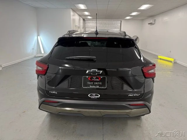2026 Chevrolet Trax - Image 7 of 12