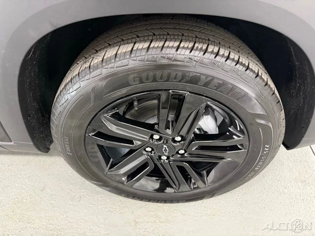 2026 Chevrolet Trax - Image 4 of 12