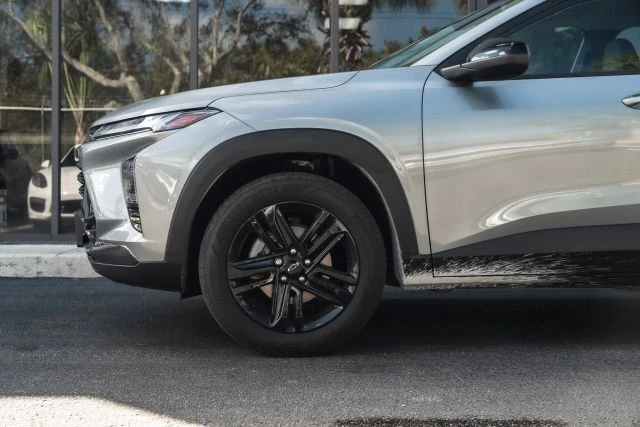 2026 Chevrolet Trax - Image 7 of 31