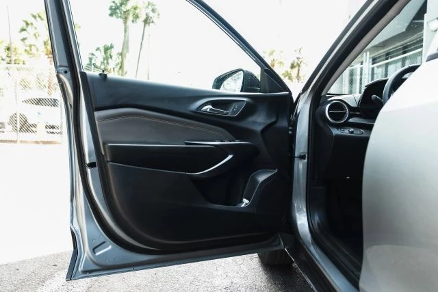 2026 Chevrolet Trax - Image 22 of 31