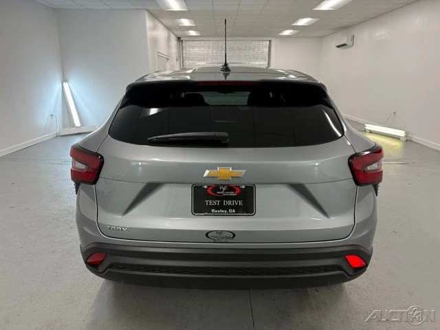 2026 Chevrolet Trax - Image 7 of 21