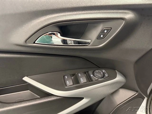2026 Chevrolet Trax - Image 14 of 21