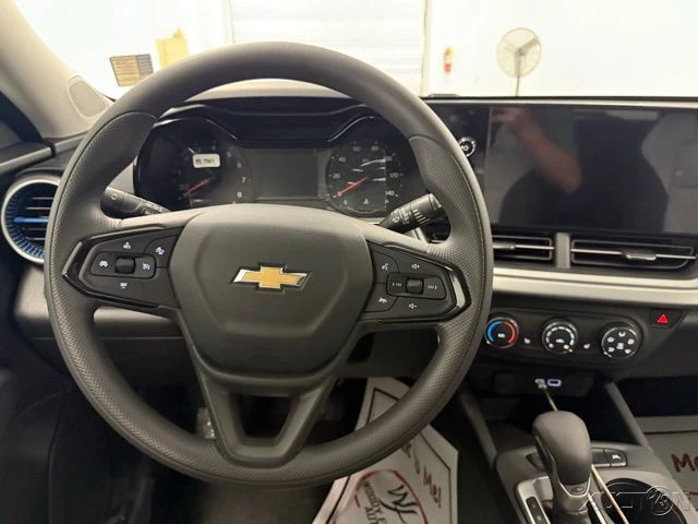 2026 Chevrolet Trax - Image 17 of 21