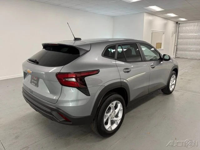2026 Chevrolet Trax - Image 6 of 21