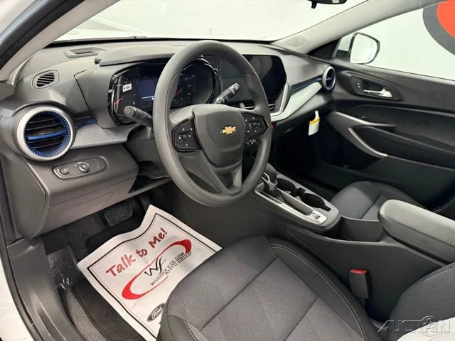 2026 Chevrolet Trax - Image 12 of 21