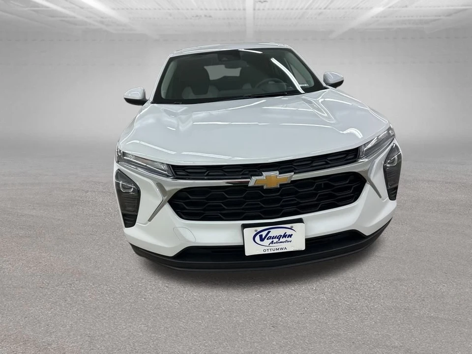 2026 Chevrolet Trax - Image 3 of 12